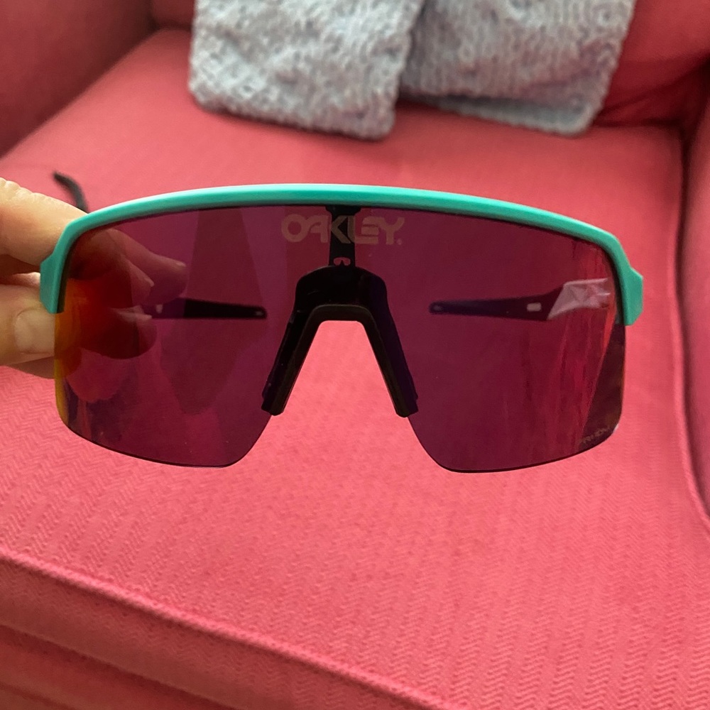 Oakley Sutro Lite